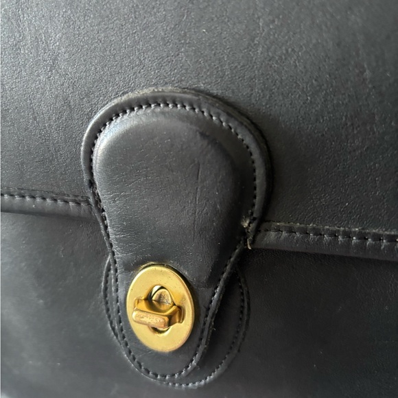 Vintage COACH Willis Leather Crossbody Bag Black - Picture 4 of 16